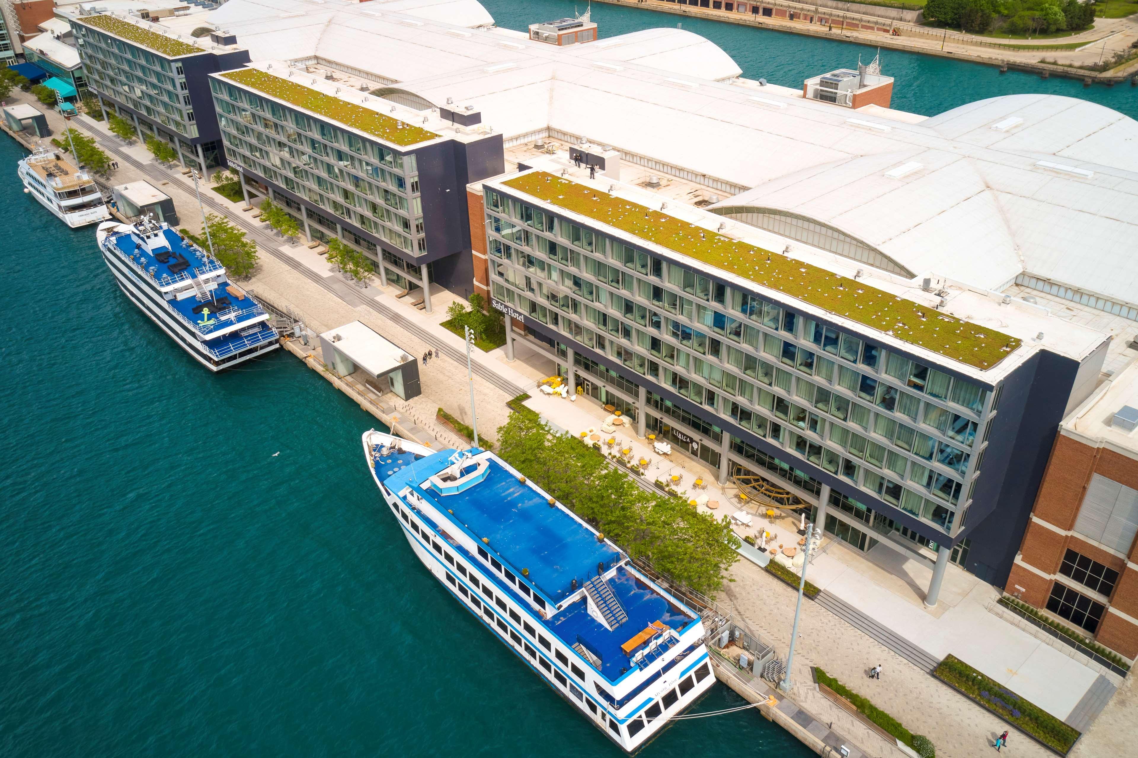 Sable At Navy Pier Chicago, Curio Collection By Hilton Hotel Exterior foto